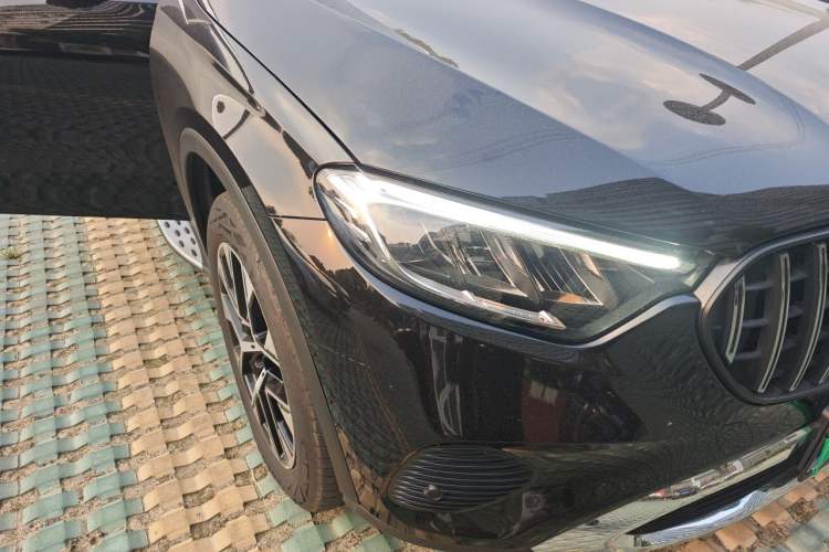 Used Mercedes-Benz GLC 2024 GLC 260 L 4MATIC Dynamic Edition 5-seater Right Front Headlight