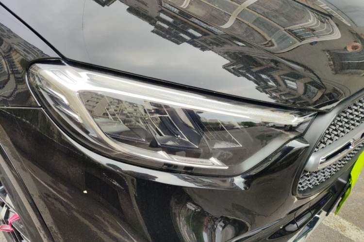 Used Mercedes-Benz GLC 2024 GLC 260 L 4MATIC Luxury Model 5 Seats Right Front Headlight
