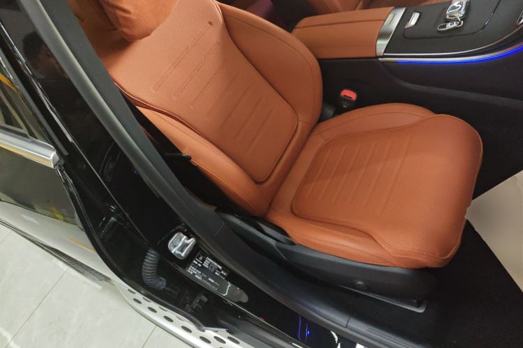 Used Mercedes-Benz GLC 2024 Refreshed GLC 300 L 4MATIC Dynamic Version 5 Seats Right Front Seat