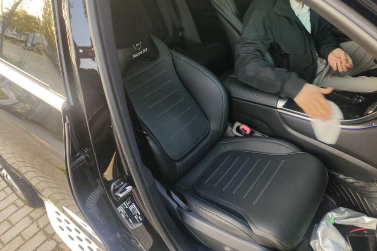 Used Mercedes-Benz GLC 2024 GLC 300 L 4MATIC Dynamic Edition 5-seater Right Front Seat