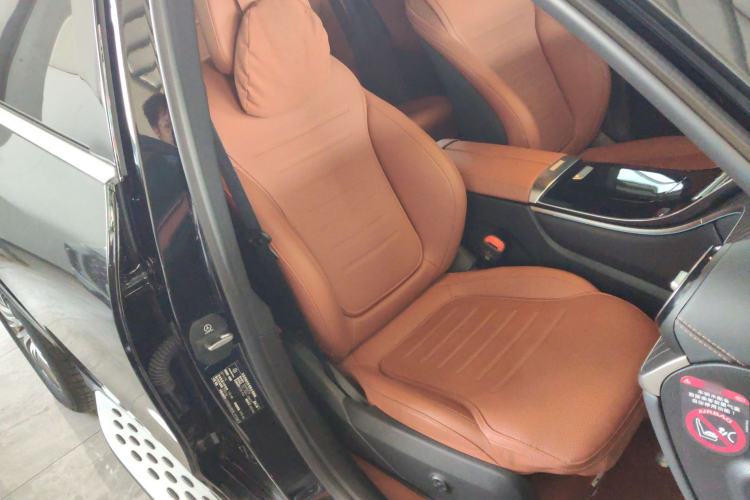 Used Mercedes-Benz GLC 2024 Refreshed GLC 300 L 4MATIC Dynamic Version 5 Seats Right Front Seat