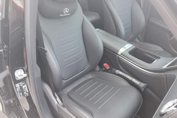 Used Mercedes-Benz GLC 2024 GLC 260 L 4MATIC Luxury Model 5 Seats Right Front Seat