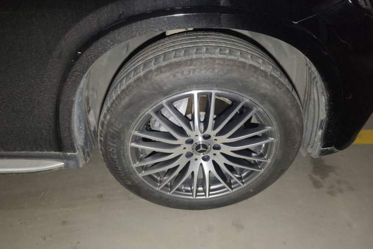 Used Mercedes-Benz GLC 2024 GLC 300 L 4MATIC Dynamic Edition 5-seater Right Front Wheel Hub