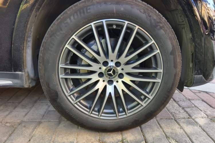 Used Mercedes-Benz GLC 2024 Refreshed GLC 300 L 4MATIC Dynamic Version 5 Seats Right Front Wheel Hub