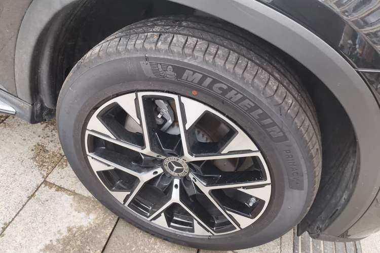 Used Mercedes-Benz GLC 2024 GLC 260 L 4MATIC Dynamic Edition 5-seater Right Front Wheel Hub