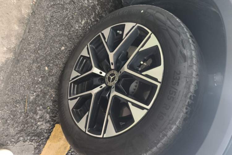 Used Mercedes-Benz GLC 2024 GLC 260 L 4MATIC Dynamic Edition 5-seater Right Front Wheel Hub