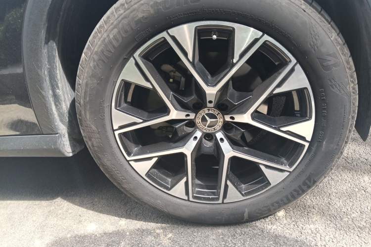 Used Mercedes-Benz GLC 2024 GLC 260 L 4MATIC Dynamic Edition 5-seater Right Front Wheel Hub