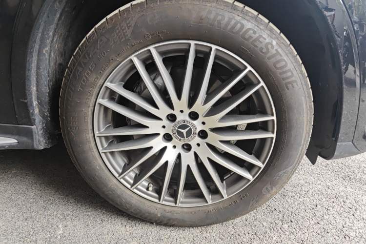 Used Mercedes-Benz GLC 2024 GLC 300 L 4MATIC Dynamic Edition 7-seater Right Front Wheel Hub