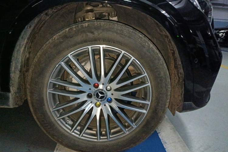 Used Mercedes-Benz GLC 2024 GLC 300 L 4MATIC Dynamic Edition 5-seater Right Front Wheel Hub