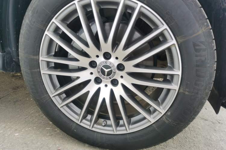 Used Mercedes-Benz GLC 2024 GLC 300 L 4MATIC Dynamic Edition 5-seater Right Front Wheel Hub