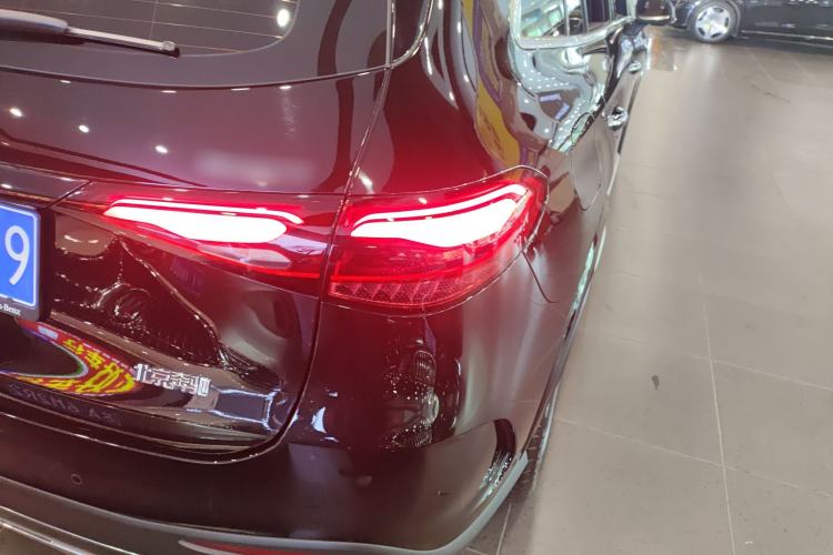 Used Mercedes-Benz GLC 2024 Refreshed GLC 300 L 4MATIC Dynamic Version 5 Seats Right Rear Taillight