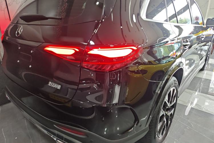 Used Mercedes-Benz GLC 2024 Facelifted GLC 260 L 4MATIC Luxury Version 5 Seats Right Rear Taillight