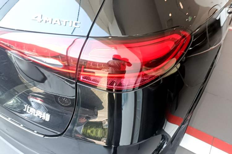Used Mercedes-Benz GLC 2024 GLC 300 L 4MATIC Luxury Model 5 Seats Right Rear Taillight