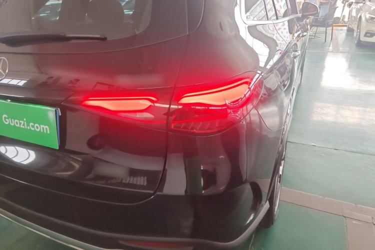 Used Mercedes-Benz GLC 2024 GLC 260 L 4MATIC Luxury Model 5 Seats Right Rear Taillight