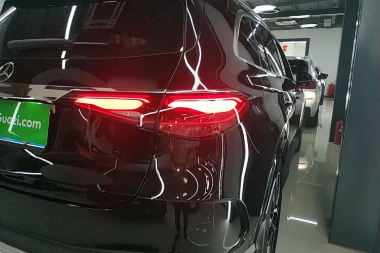 Used Mercedes-Benz GLC 2024 Facelifted GLC 260 L 4MATIC Luxury Version 5 Seats Right Rear Taillight
