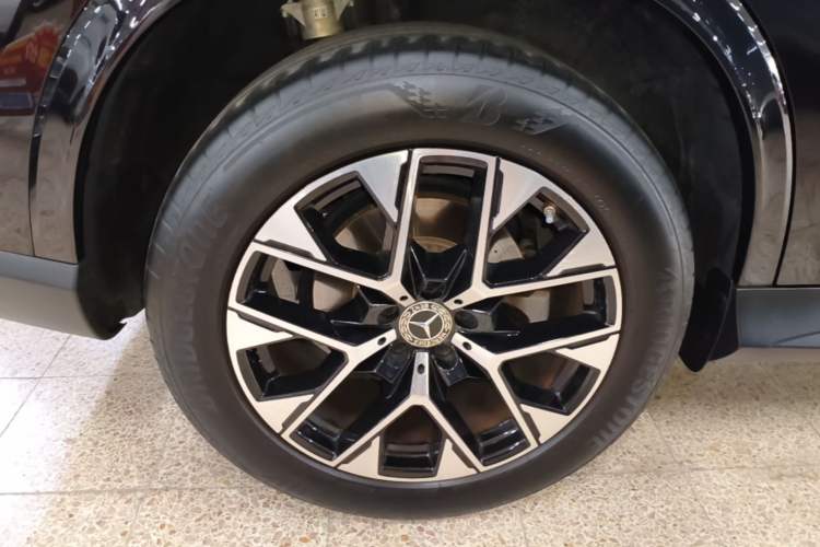 Used Mercedes-Benz GLC 2024 GLC 260 L 4MATIC Luxury Model 5 Seats Right Rear Wheel Hub