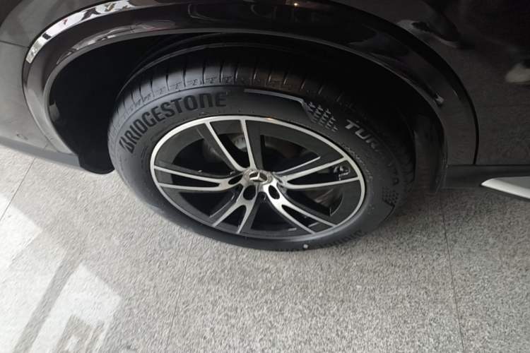 Used Mercedes-Benz GLC 2024 Refreshed GLC 260 L 4MATIC Luxury Version 7-Seater Right Rear Wheel Hub