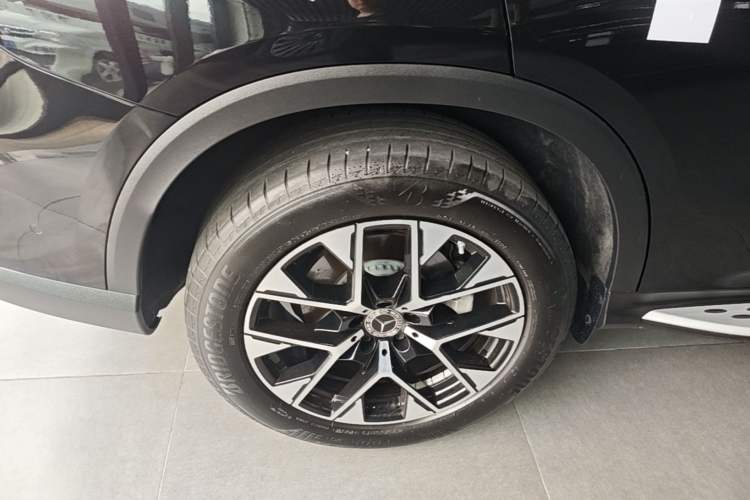 Used Mercedes-Benz GLC 2024 GLC 260 L 4MATIC Dynamic Edition 5-seater Right Rear Wheel Hub
