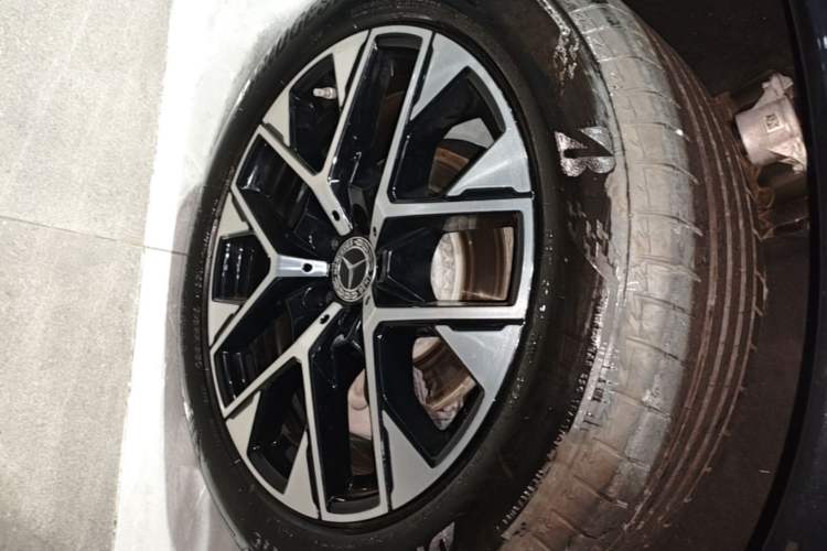 Used Mercedes-Benz GLC 2024 GLC 260 L 4MATIC Luxury Model 5 Seats Right Rear Wheel Hub