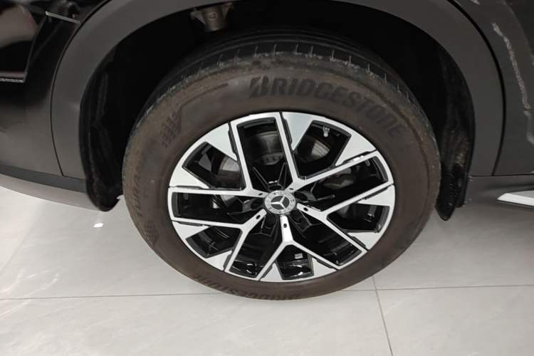 Used Mercedes-Benz GLC 2024 GLC 260 L 4MATIC Dynamic Edition 5-seater Right Rear Wheel Hub