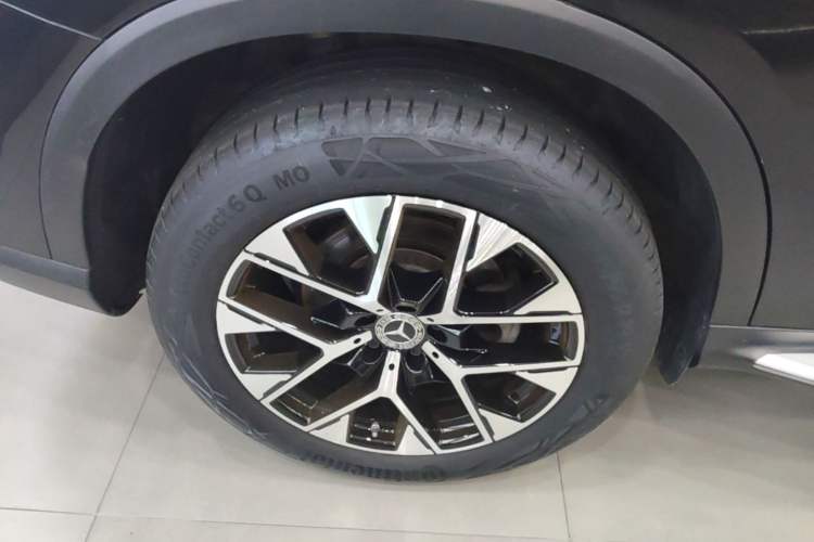 Used Mercedes-Benz GLC 2024 GLC 260 L 4MATIC Dynamic Edition 5-seater Right Rear Wheel Hub