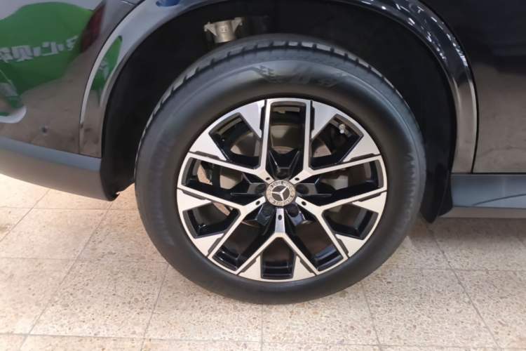 Used Mercedes-Benz GLC 2024 GLC 260 L 4MATIC Luxury Model 5 Seats Right Rear Wheel Hub
