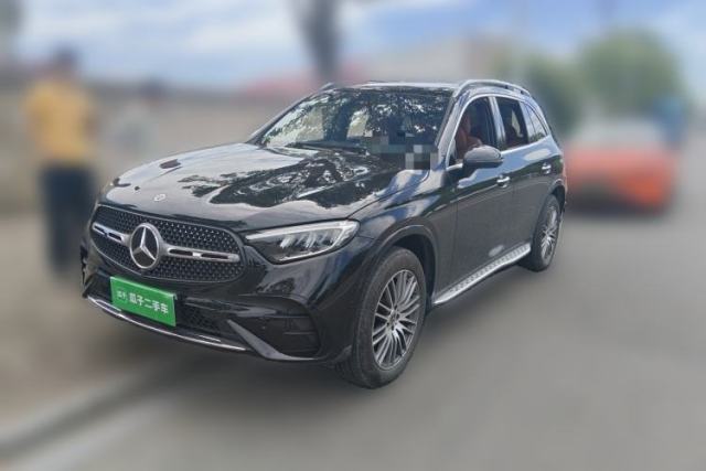 Ojetý Mercedes-Benz GLC 2024 Refreshed GLC 300 L 4MATIC Dynamic Version 5 Seats
