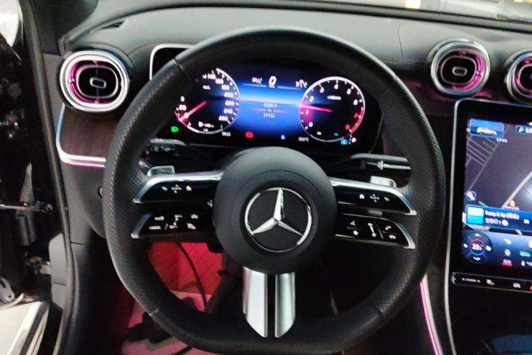 Used Mercedes-Benz GLC 2024 Refreshed GLC 300 L 4MATIC Dynamic Version 5 Seats Steering Wheel