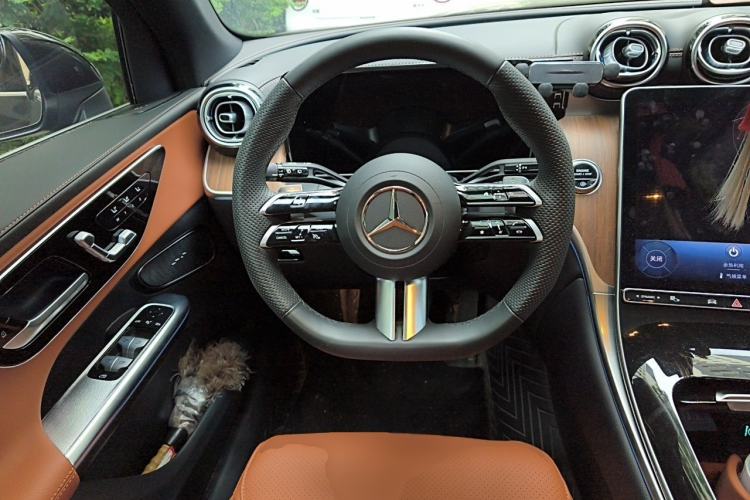 Used Mercedes-Benz GLC 2024 GLC 300 L 4MATIC Dynamic Edition 5-seater Steering Wheel