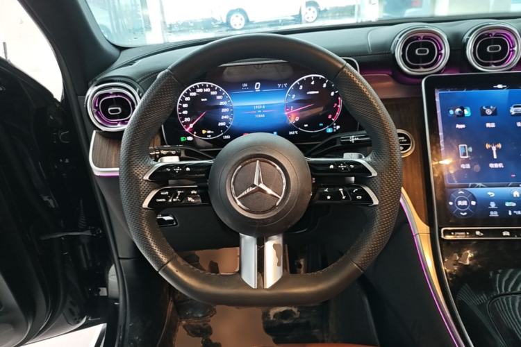 Used Mercedes-Benz GLC 2024 GLC 300 L 4MATIC Dynamic Edition 7-seater Steering Wheel