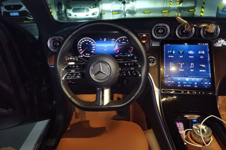 Used Mercedes-Benz GLC 2024 Refreshed GLC 300 L 4MATIC Dynamic Version 5 Seats Steering Wheel