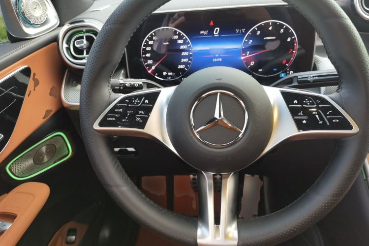 Used Mercedes-Benz GLC 2024 GLC 260 L 4MATIC Dynamic Edition 5-seater Steering Wheel
