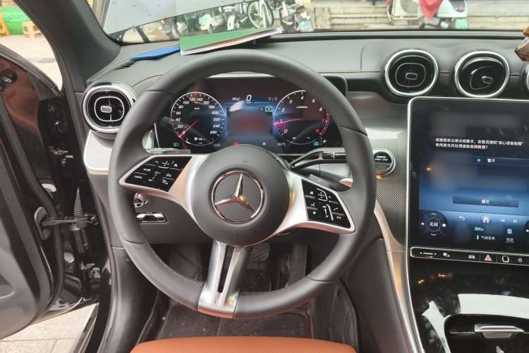 Used Mercedes-Benz GLC 2024 GLC 260 L 4MATIC Dynamic Edition 5-seater Steering Wheel