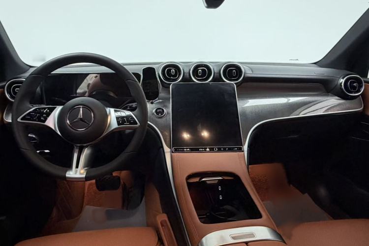 Used Mercedes-Benz GLC 2024 GLC 260 L 4MATIC Dynamic Edition 5-seater Steering Wheel
