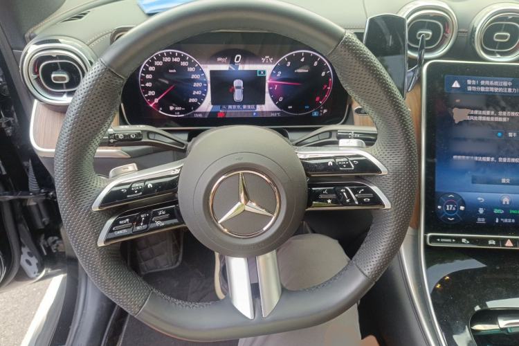 Used Mercedes-Benz GLC 2024 Refreshed GLC 300 L 4MATIC Dynamic Version 5 Seats Steering Wheel