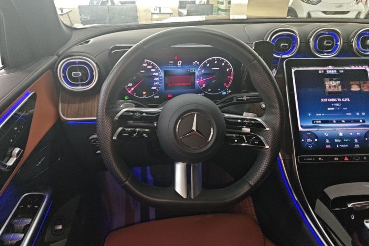 Used Mercedes-Benz GLC 2024 GLC 300 L 4MATIC Dynamic Edition 7-seater Steering Wheel