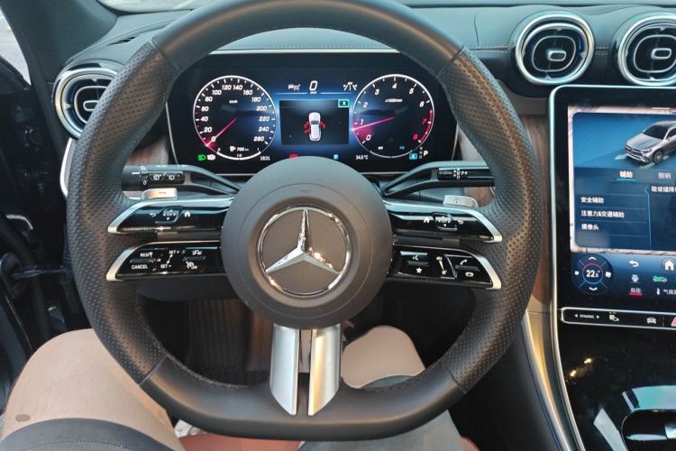 Used Mercedes-Benz GLC 2024 GLC 300 L 4MATIC Dynamic Edition 5-seater Steering Wheel