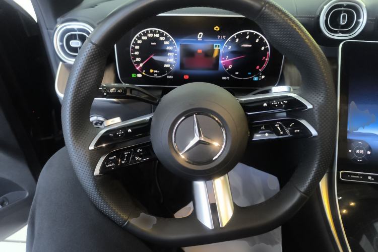 Used Mercedes-Benz GLC 2024 Refreshed GLC 300 L 4MATIC Dynamic Version 5 Seats Steering Wheel