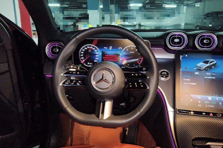 Used Mercedes-Benz GLC 2024 Facelifted GLC 260 L 4MATIC Luxury Version 5 Seats Steering Wheel
