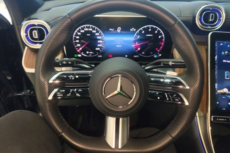 Used Mercedes-Benz GLC 2024 GLC 300 L 4MATIC Dynamic Edition 5-seater Steering Wheel