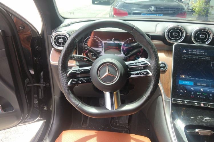 Used Mercedes-Benz GLC 2024 GLC 300 L 4MATIC Dynamic Edition 5-seater Steering Wheel