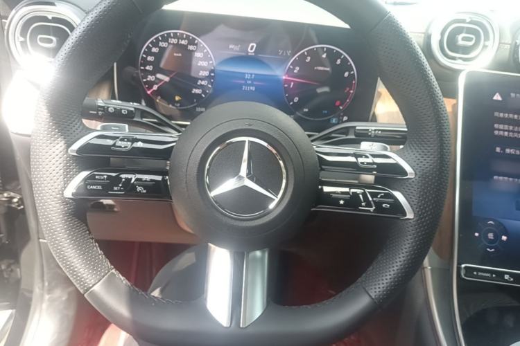 Used Mercedes-Benz GLC 2024 Refreshed GLC 300 L 4MATIC Dynamic Version 5 Seats Steering Wheel