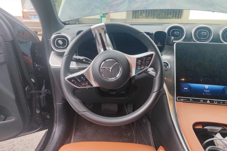 Used Mercedes-Benz GLC 2024 GLC 260 L 4MATIC Dynamic Edition 5-seater Steering Wheel