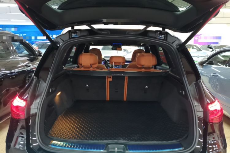 Used Mercedes-Benz GLC 2024 GLC 260 L 4MATIC Luxury Model 5 Seats Trunk