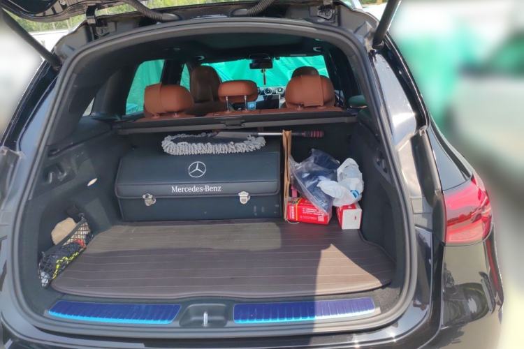 Used Mercedes-Benz GLC 2024 GLC 260 L 4MATIC Luxury Model 5 Seats Trunk