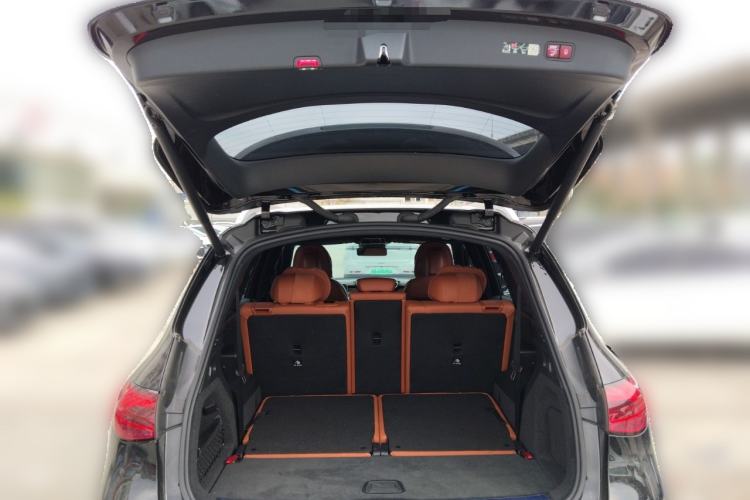 Used Mercedes-Benz GLC 2024 GLC 300 L 4MATIC Dynamic Edition 7-seater Trunk