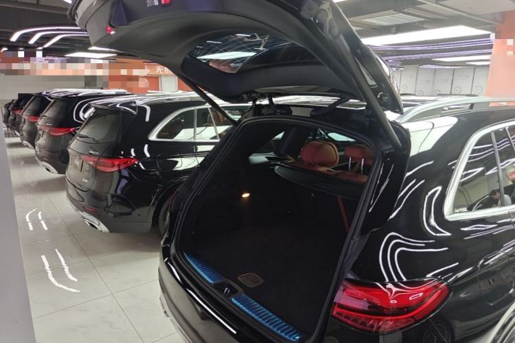 Used Mercedes-Benz GLC 2024 GLC 260 L 4MATIC Luxury Model 5 Seats Trunk