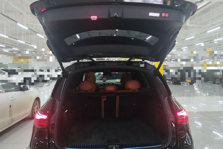 Used Mercedes-Benz GLC 2024 Facelifted GLC 260 L 4MATIC Luxury Version 5 Seats Trunk