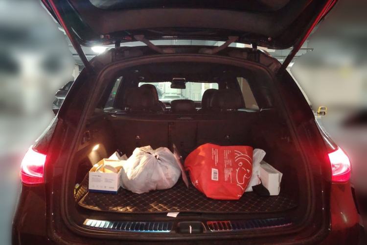Used Mercedes-Benz GLC 2024 GLC 260 L 4MATIC Luxury Model 5 Seats Trunk