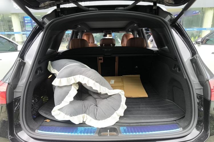 Used Mercedes-Benz GLC 2024 GLC 300 L 4MATIC Dynamic Edition 5-seater Trunk